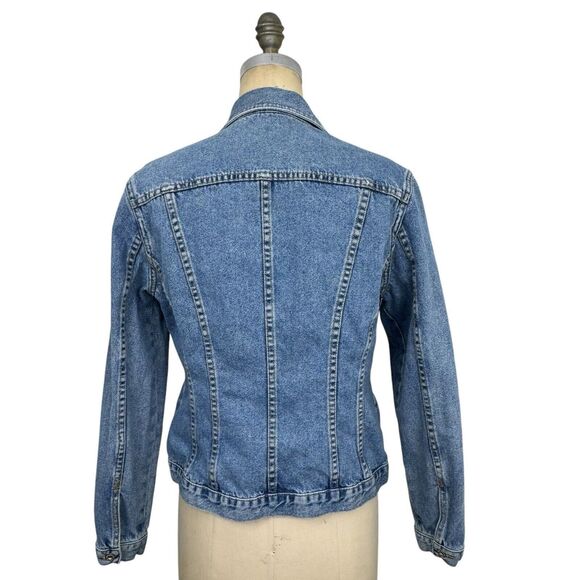 Sundance Womens Jean Jacket Medium Blue Denim Classic Minimal Western Trucker - Picture 4 of 15